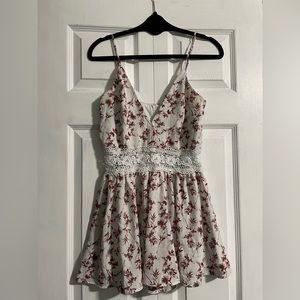 Size small. Floral dress.
